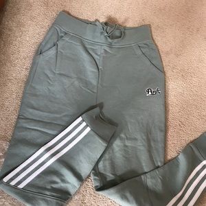 VS PINK CLASSIC JOGGERS HEAVY WEIGHT SUCCULENT GREEN